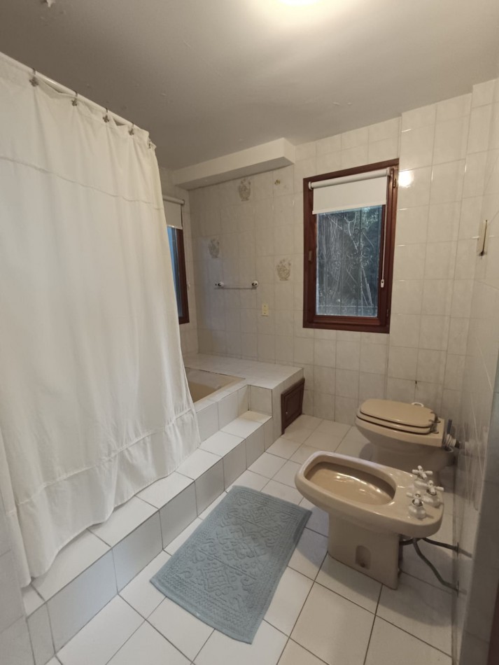 Casa en Jardin Botanico - Bajada del Parana al 200